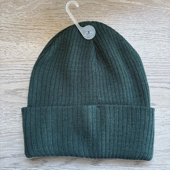 New Gap Kids Green Unisex Beanie Size Small - Picture 2 of 3